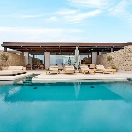 Elegant Villa