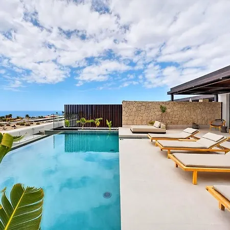 Elegant Villa *